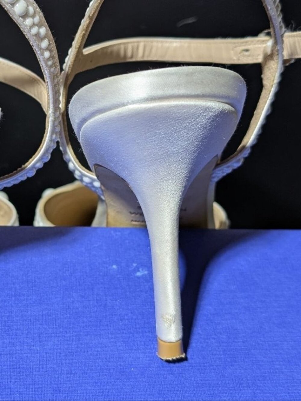 Stuart Weitzman Bliss 85 Pearl-Embellished Satin Pumps Cream/Natural US Size 7.5 - Picture 8 of 16